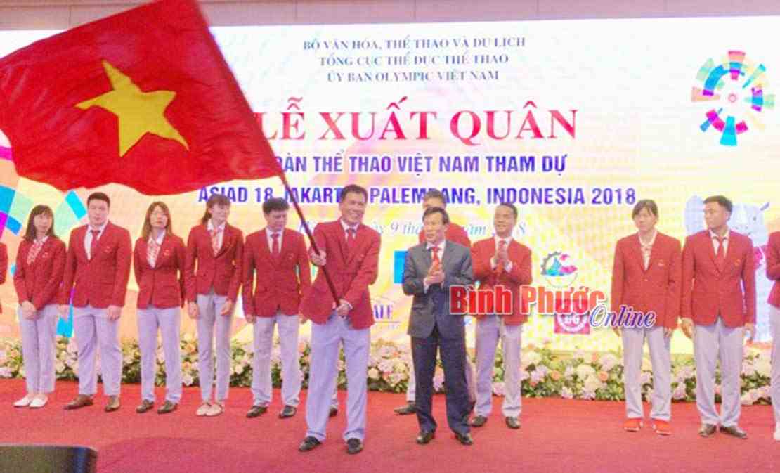 Đoàn thể thao Việt Nam xuất quân tại sân bay Nội Bài