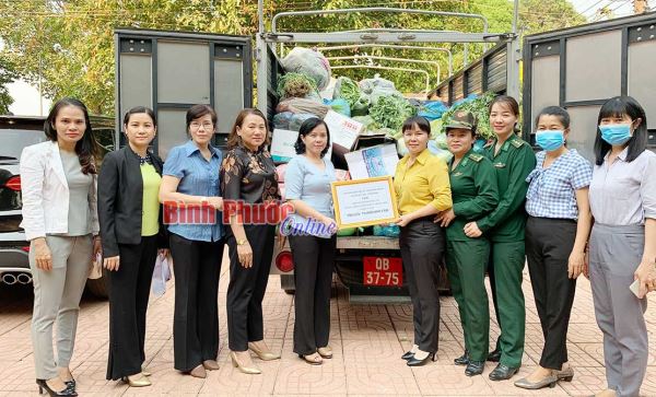 80 triệu đồng hỗ trợ Lộc Ninh phòng, chống dịch Covid-19