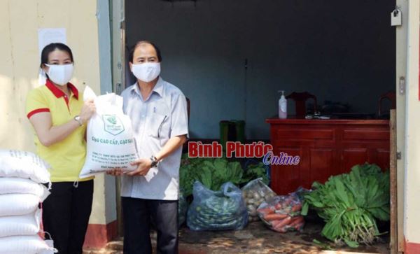 Hơn 3,2 tỷ đồng ủng hộ phòng, chống dịch Covid-19