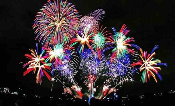 Đồng Xo&agrave;i bắn 120 gi&agrave;n ph&aacute;o hoa tầm thấp đ&ecirc;m giao thừa 