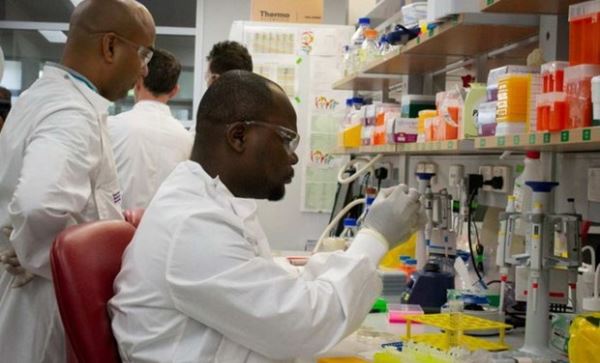 Australia sẵn sàng thử nghiệm vắcxin ngừa dịch COVID-19