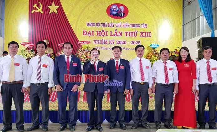 Đại hội điểm Đảng bộ Nhà máy chế biến Trung tâm