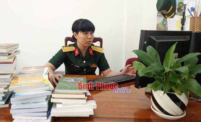 X&acirc;y dựng văn h&oacute;a đọc trong lực lượng vũ trang tỉnh