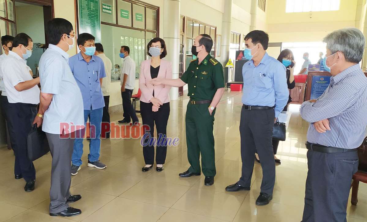 C&aacute;c cửa khẩu chưa ph&aacute;t hiện trường hợp nhập cảnh c&oacute; biểu hiện sốt phải c&aacute;ch ly