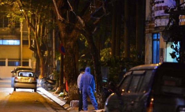 Hà Nội cách ly nhiều người sau khi xác định ca nhiễm Covid-19