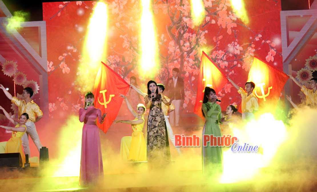 Đặc sắc chương tr&igrave;nh nghệ thuật &ldquo;Ấm &aacute;p t&igrave;nh xu&acirc;n&rdquo;