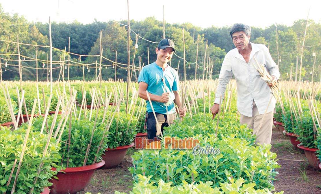 Người "vẽ" mùa xuân