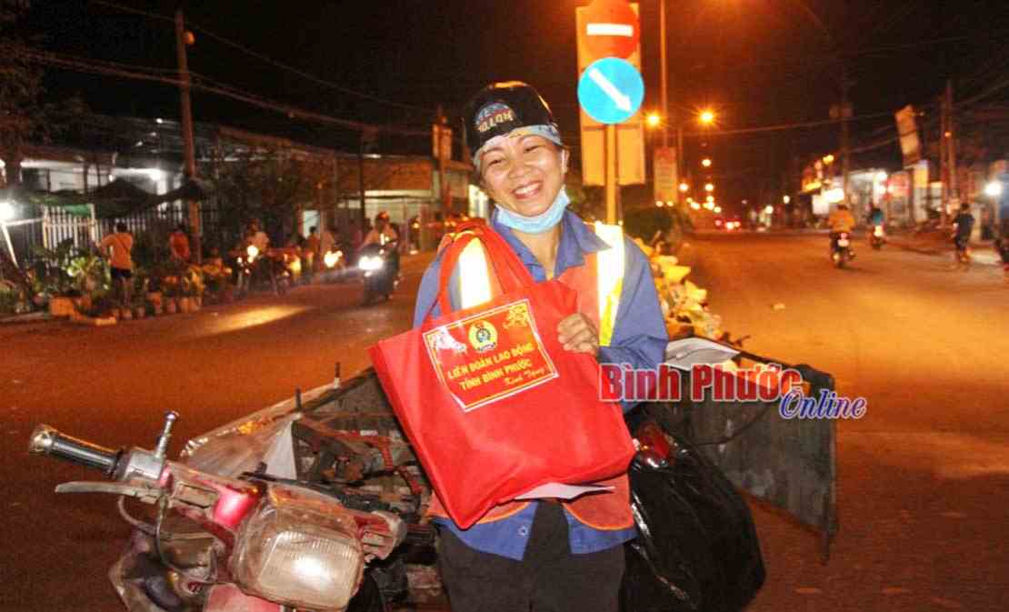 Những nụ cười trong đêm 30