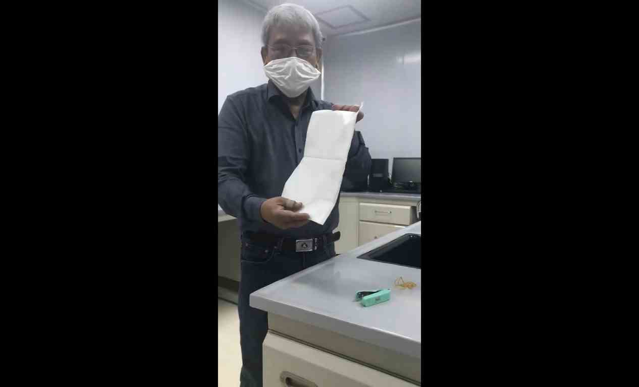 Bác sĩ hướng dẫn cách tự chế khẩu trang ngừa virus corona rất đơn giản