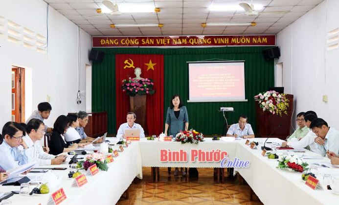 Phó bí thư Thường trực Tỉnh ủy kiểm tra công tác chuẩn bị đại hội Đảng tại Bình Long