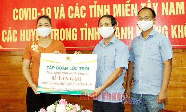 Thêm 2 đơn vị ủng hộ nguồn lực chung tay phòng, chống Covid-19