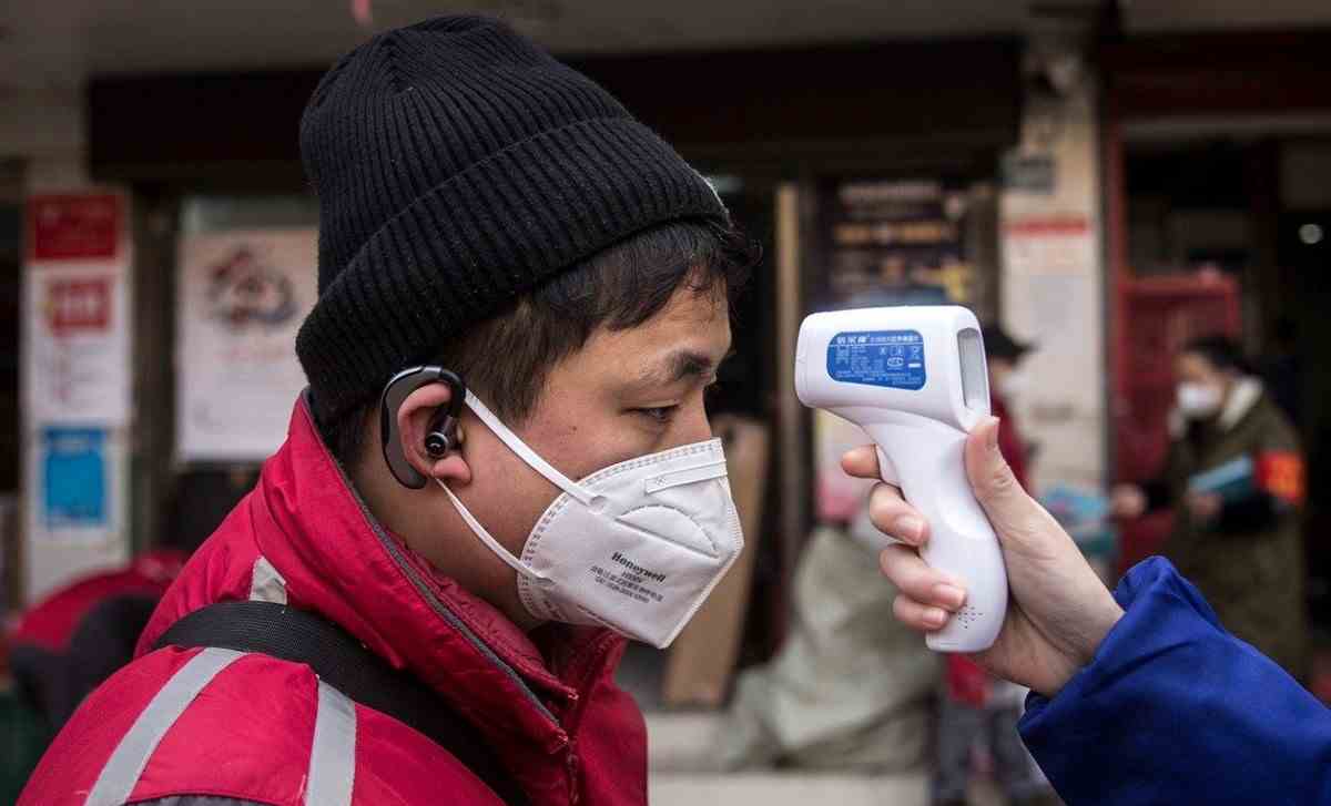 WHO khuyến cáo sử dụng khẩu trang y tế hợp lý để tránh lãng phí