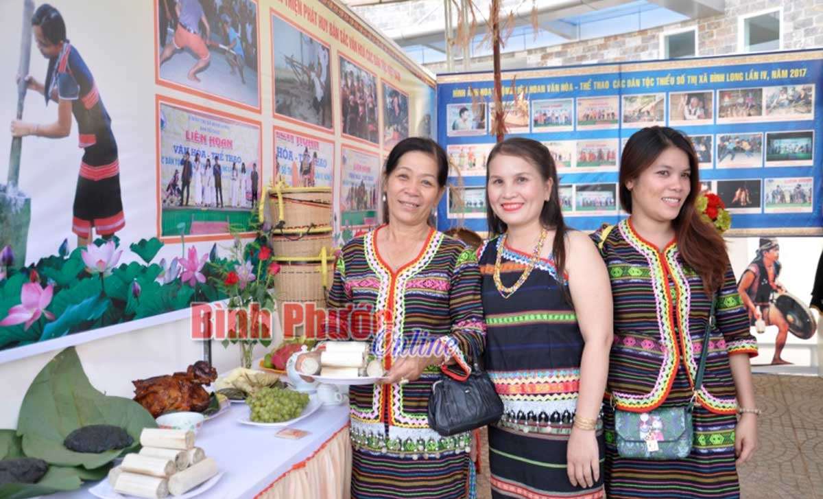 Cơm lam - sự hòa quyện giữa con người với thiên nhiên