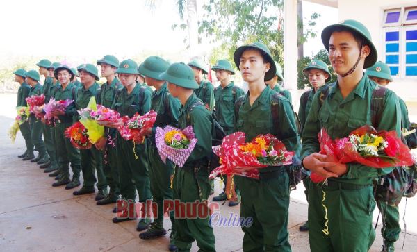 Tiểu đo&agrave;n Huấn luyện - Cơ động tiếp nhận huấn luyện 210 chiến sĩ mới