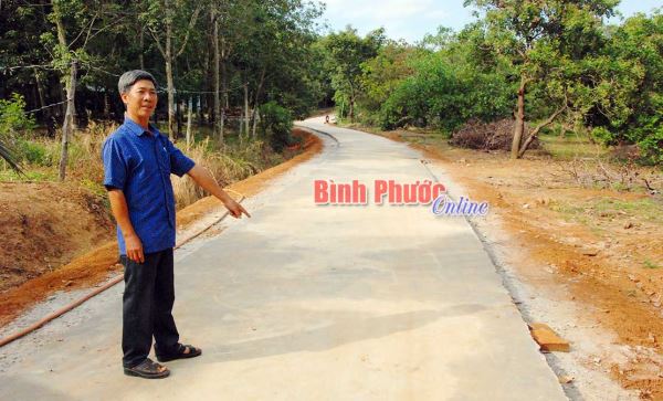 Người trưởng ấp tận tụy với công việc