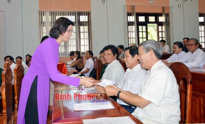 Gặp mặt chức sắc, chức việc tôn giáo tiêu biểu đầu xuân Canh Tý 2020