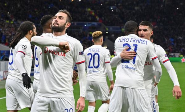 Ronaldo mất hút trên sân, Juventus phơi áo trước Lyon