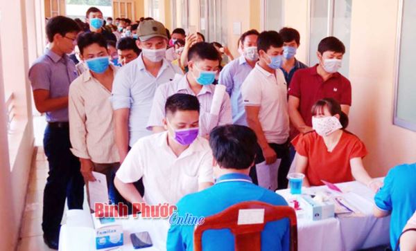 Bù Gia Mập vượt chỉ tiêu hiến máu