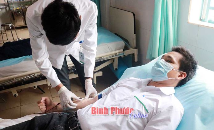 Nâng cao y đức phục vụ bệnh nhân thời Covid-19