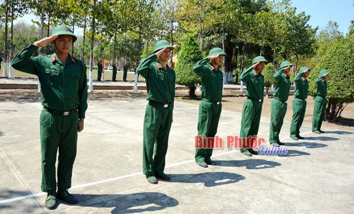 N&acirc;ng chất huấn luyện chiến sĩ mới