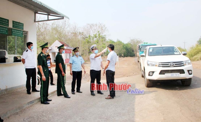 Chủ động ph&ograve;ng dịch từ bi&ecirc;n giới