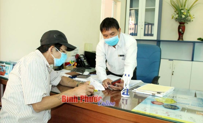 Hướng tới không sử dụng tiền mặt thanh toán tiền điện