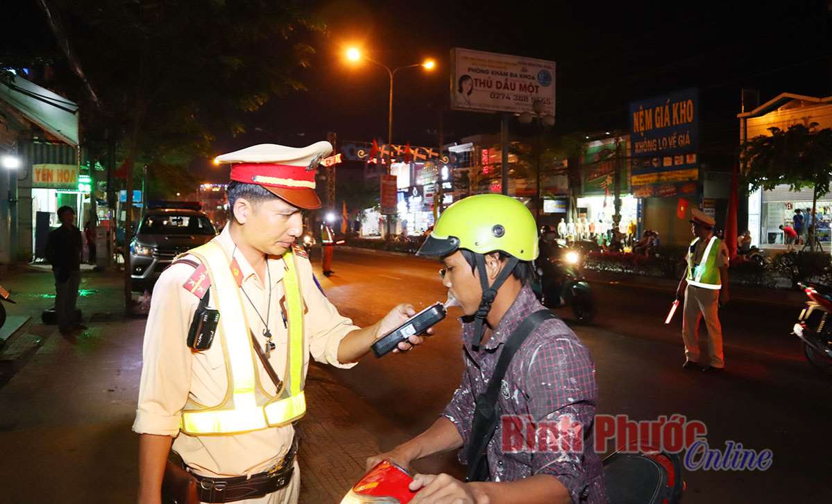 Toàn tỉnh có 305 trường hợp vi phạm nồng độ cồn