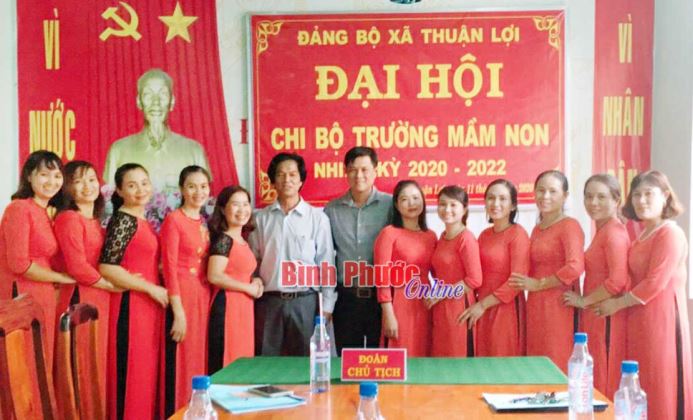 Học B&aacute;c, x&acirc;y dựng chi bộ trong sạch vững mạnh