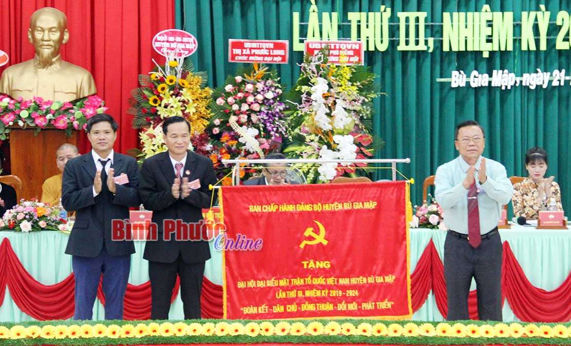 Xứng đáng đơn vị được chọn đại hội điểm