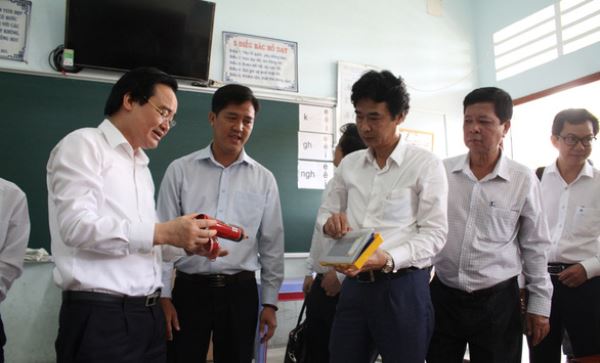 Bộ GD-ĐT đề nghị các tỉnh thành cho HS-SV nghỉ học hết tháng 2-2020