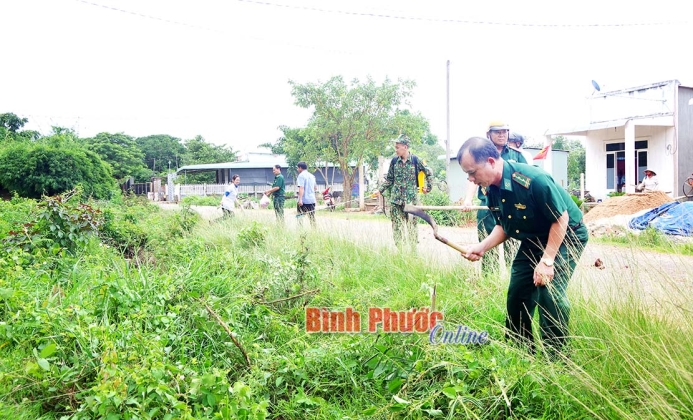 Ph&aacute;t huy sức d&acirc;n để bảo vệ bi&ecirc;n giới 