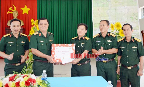 Qu&acirc;n khu 7 kiểm tra Đội K72 về c&ocirc;ng t&aacute;c chuẩn bị thực hiện nhiệm vụ