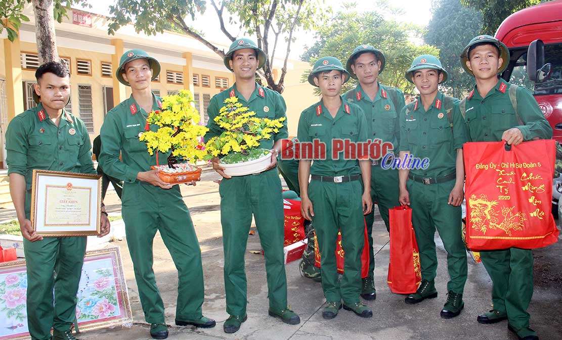 B&igrave;nh Phước đ&oacute;n 1.062 qu&acirc;n nh&acirc;n xuất ngũ trở về địa phương