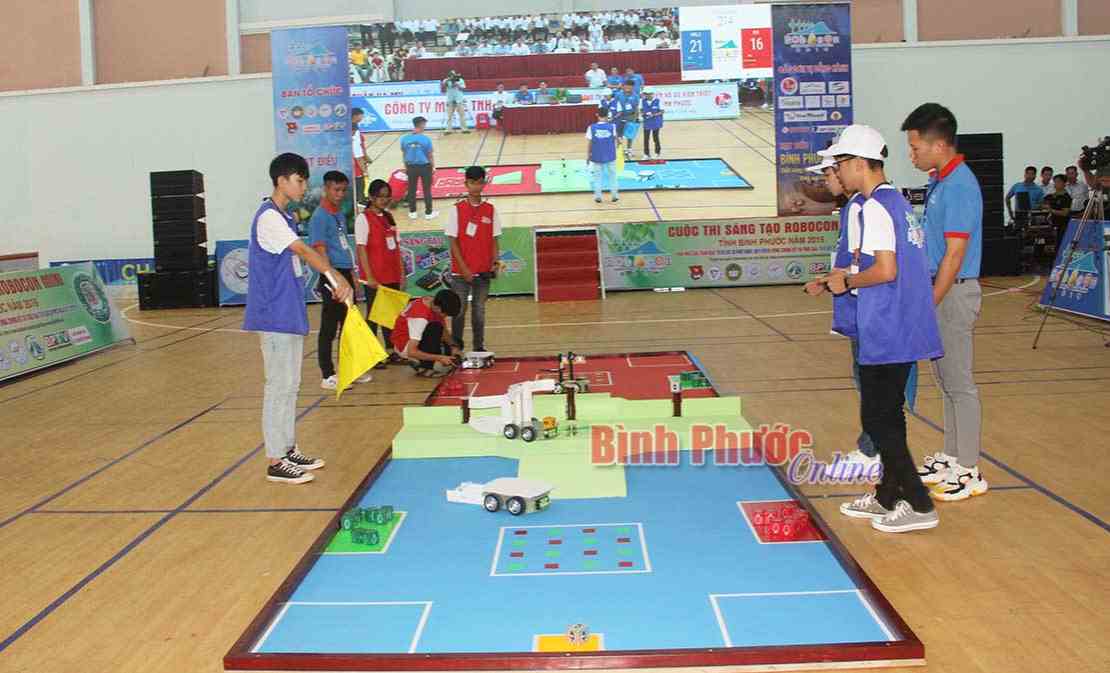 Cần nâng mức độ khó cuộc thi sáng tạo robocom mini