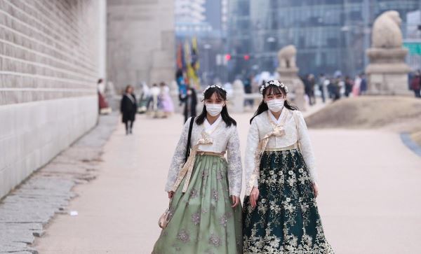 Dịch COVID-19 lây lan trên toàn bộ 17 tỉnh, thành của Hàn Quốc