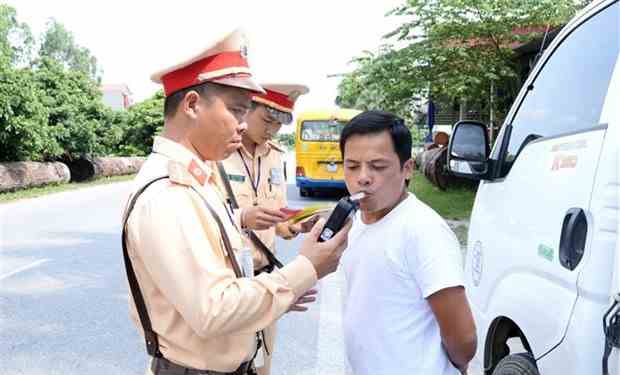 Tiếp tục xử l&yacute; nghi&ecirc;m việc vi phạm nồng độ cồn trong 7 ng&agrave;y nghỉ tết