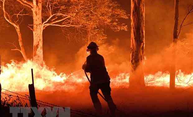 Điện thăm hỏi về các vụ cháy rừng gây thiệt hại lớn tại Australia