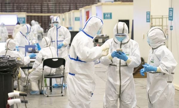 Dịch COVID-19: Trung Quốc giải mã thành công chuỗi gene của nCoV