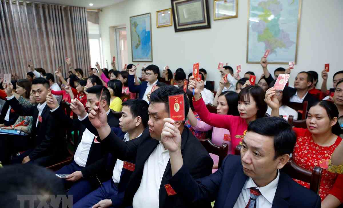 Mở rộng nguồn giới thiệu nhân sự cho đại hội đảng các cấp