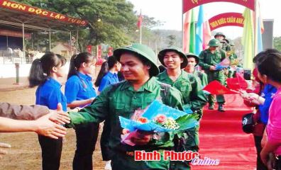 Thanh ni&ecirc;n Lộc Ninh sẵn s&agrave;ng t&ograve;ng qu&acirc;n