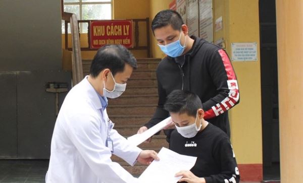 Thêm 12 bệnh nhân mắc COVID-19 ở Việt Nam được công bố khỏi bệnh