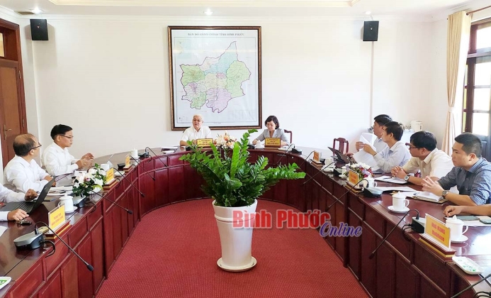 Lãnh đạo tỉnh ghi nhận đóng góp của các nhà mạng