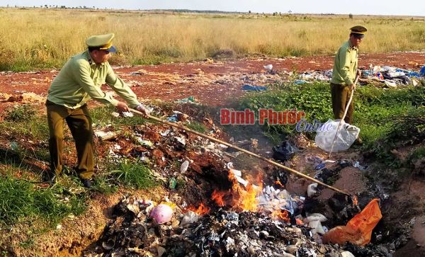 Ti&ecirc;u hủy h&agrave;ng h&oacute;a kh&ocirc;ng r&otilde; nguồn gốc