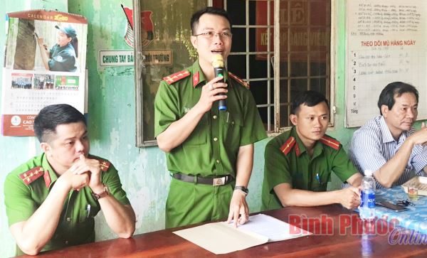 100 công nhân, người lao động được tuyên truyền phổ biến pháp luật