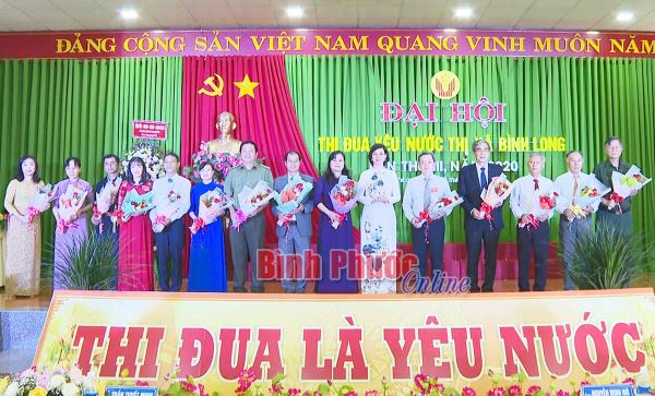 Bình Long vinh danh, khen thưởng 10 tập thể và 22 cá nhân tiêu biểu xuất sắc trong thi đua yêu nước