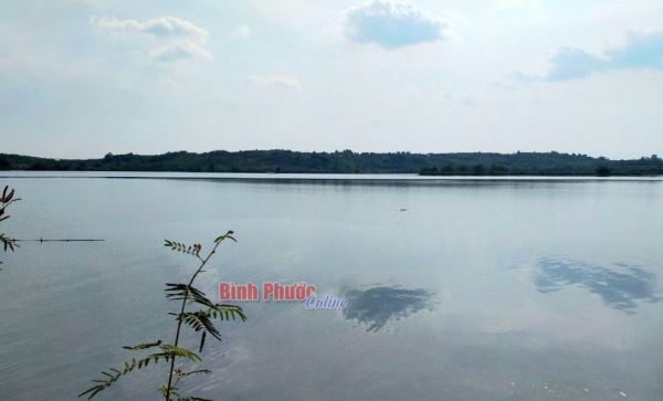 Xuống hồ tắm sau khi nhậu, người đàn ông chết đuối