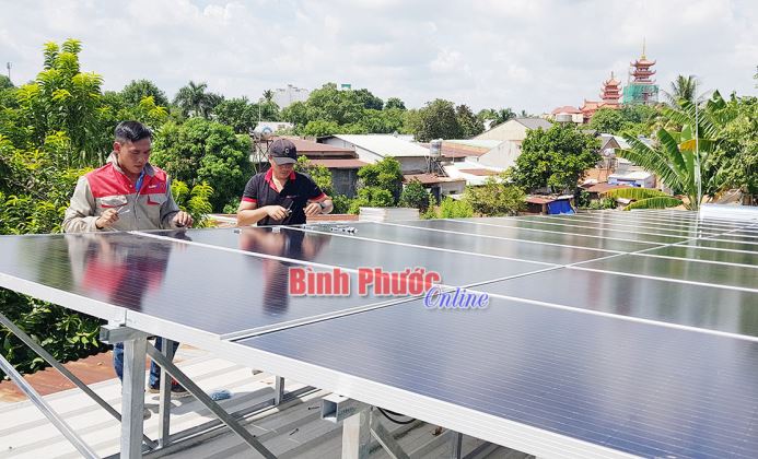 Điện mặt trời áp mái sôi động trở lại