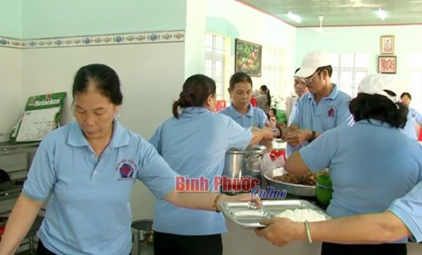 Chia sẻ v&agrave; lan tỏa y&ecirc;u thương