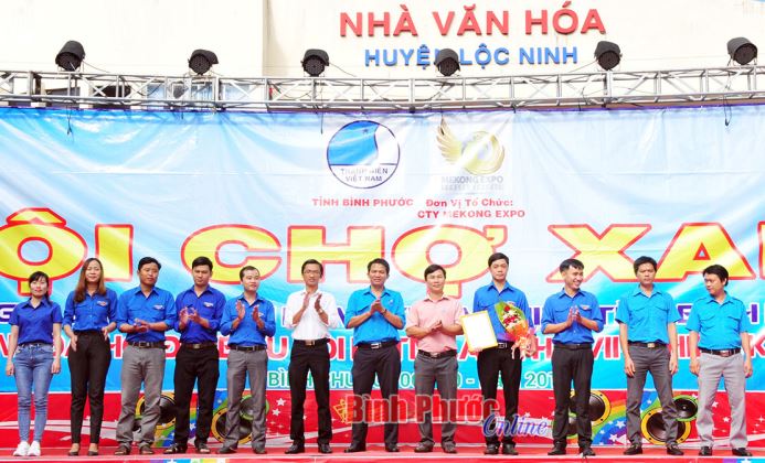 Tìm chỗ đứng cho kinh tế tập thể thanh niên - Bài 1
