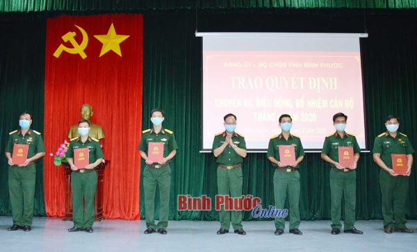 Đảng ủy, Bộ CHQS tỉnh điều động, bổ nhiệm c&aacute;n bộ sĩ quan